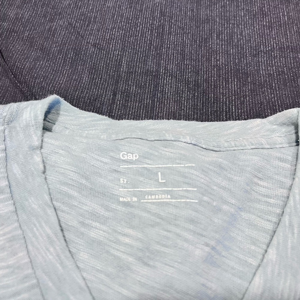 Lot of 2 Gap 1 Mossimo Supply T Shirts Mens Large L Red Blue Gray Short Sleeve - Picture 3 of 13